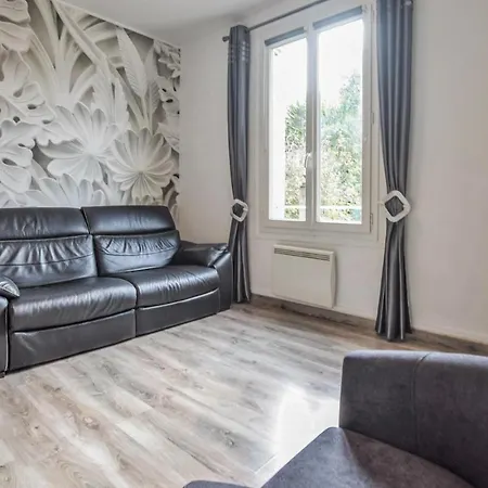 2 Bedroom Amazing In 度假居