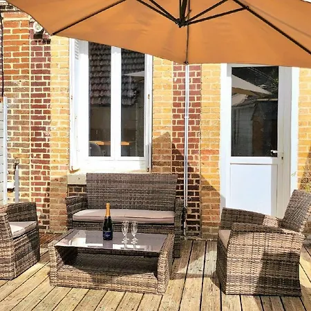 2 Bedroom Amazing In *