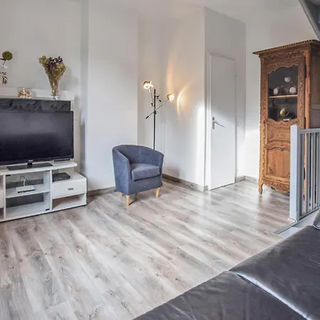 2 Bedroom Amazing In Дьепп